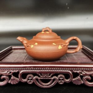 Bule de Yixing Bianmei da Revolução Cultural em Qing Shui Ni com cerca de 500 ml